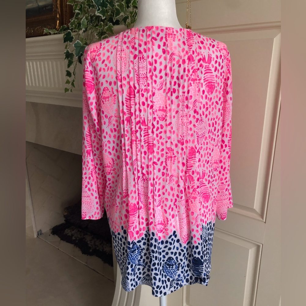 Lilly Pulitzer Marilina Tunic Top in Raz Berry Heart and Sole Print Size L - Picture 5 of 10